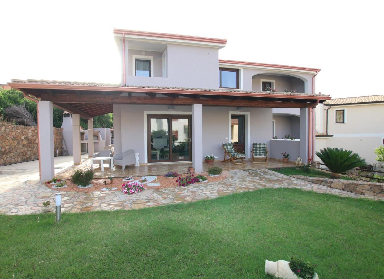 B&B Ajo' A Mulinu Teulada Exterior photo